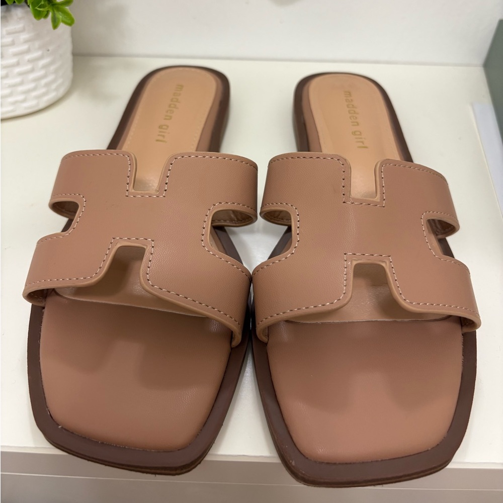 Madden Girl Tan Elegant Sandals